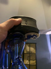 Load image into Gallery viewer, High Five Duo Magnetic Pivot Cap - Mr. Bonsai