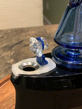 Load image into Gallery viewer, High Five Duo Magnetic Pivot Cap - Mr. Bonsai